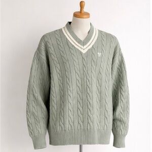 Aritzia TNA Clay Sweater